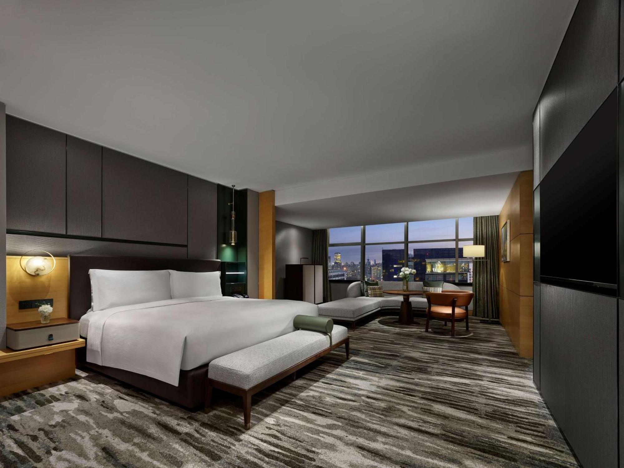 Hilton Shanghai Hongqiao Exterior photo