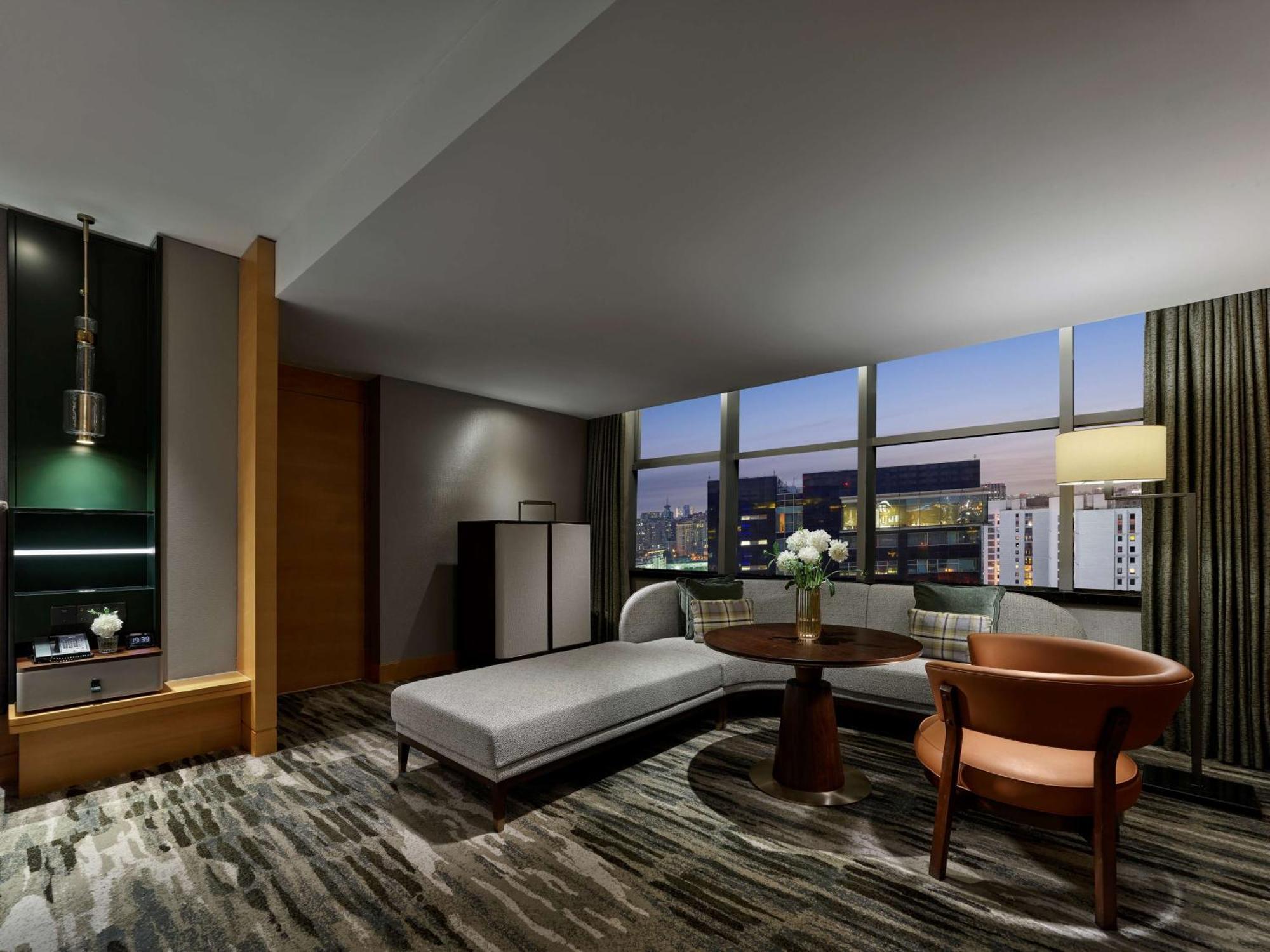 Hilton Shanghai Hongqiao Exterior photo
